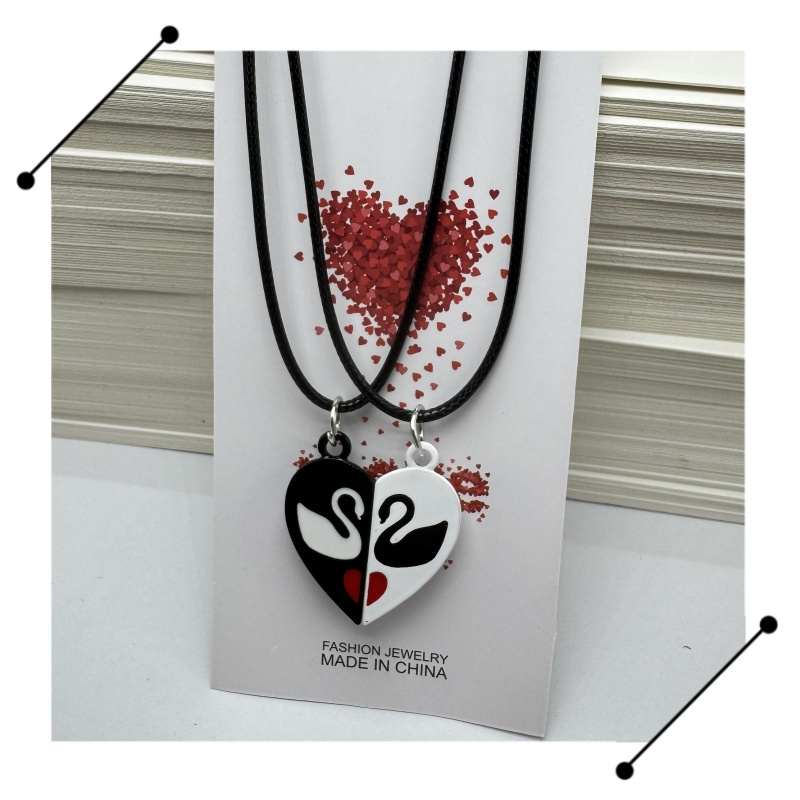 Wholesale Magnetic Alloy Heart Swan Necklaces | Bulk Manufacturer Direct Pricing | DaYiwu