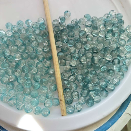 Wholesale UV Color-Changing 8mm Crackle Glass Beads | Factory Direct Bulk Prices | DaYiwu