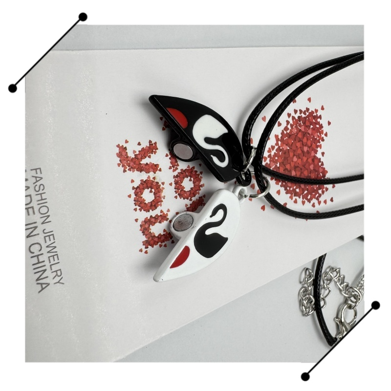 Wholesale Magnetic Alloy Heart Swan Necklaces | Bulk Manufacturer Direct Pricing | DaYiwu