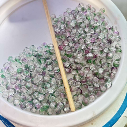 Wholesale UV Color-Changing 8mm Crackle Glass Beads | Factory Direct Bulk Prices | DaYiwu